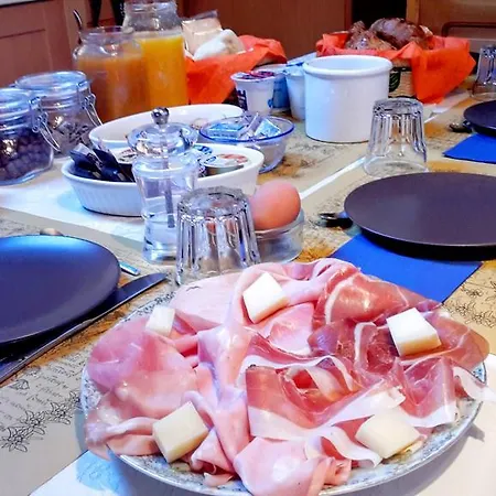 ベッド・アンド・ブレックファスト La Genzianella 3*