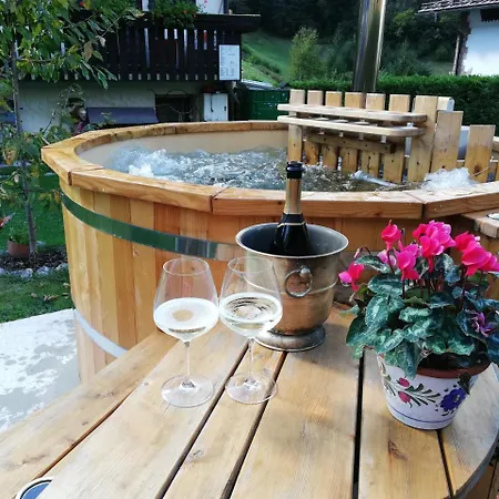 La Genzianella ベッド・アンド・ブレックファスト 3*